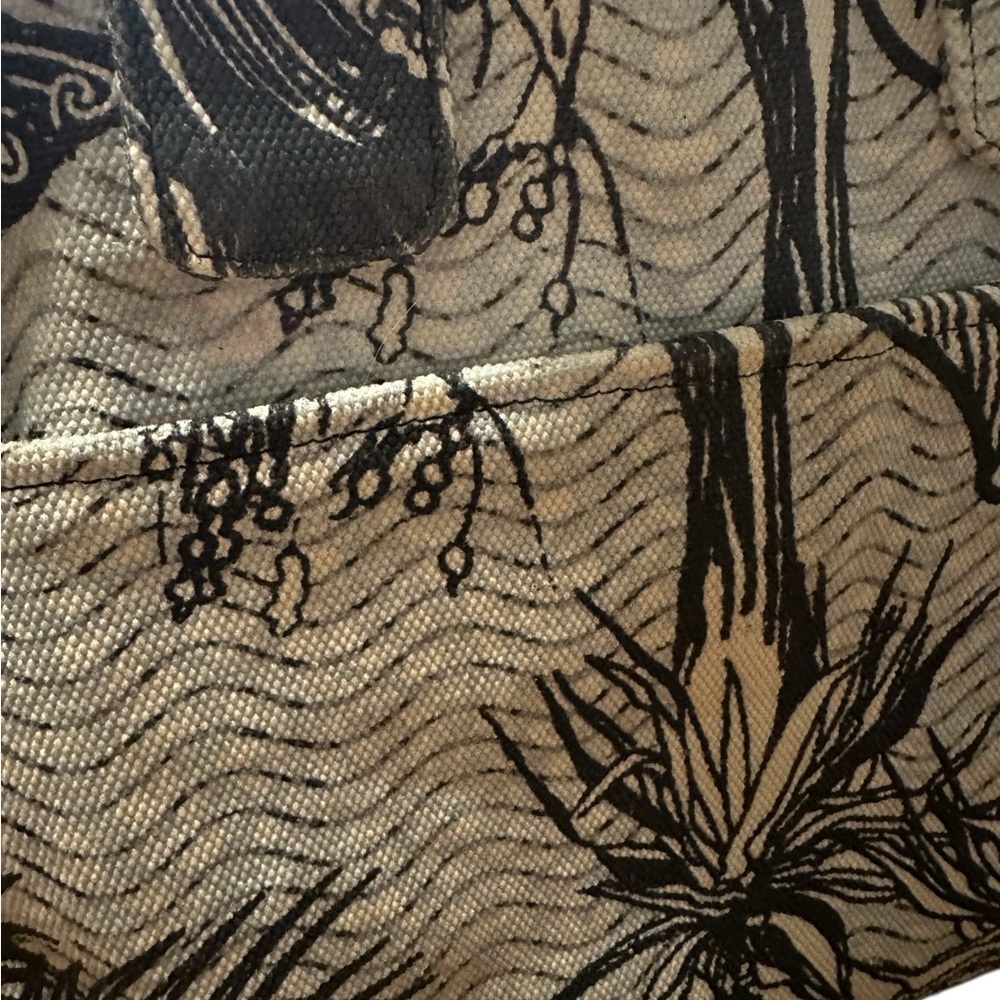 Vince Camuto Amia Tropical Navy Cotton Canvas Tote Bag - Picture 3 of 11